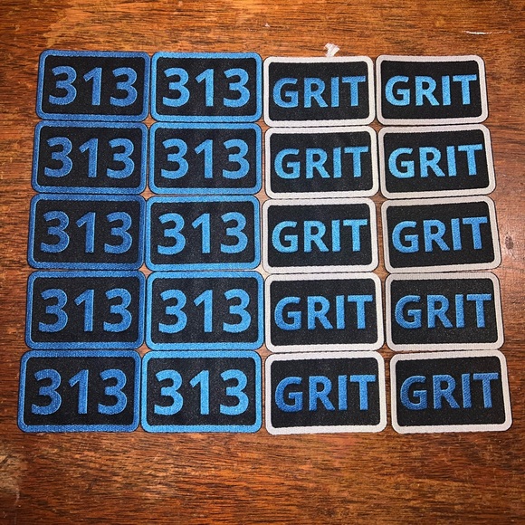 Detroit Grit Patches 313 area code Patches New Iron on - Picture 1 of 1
